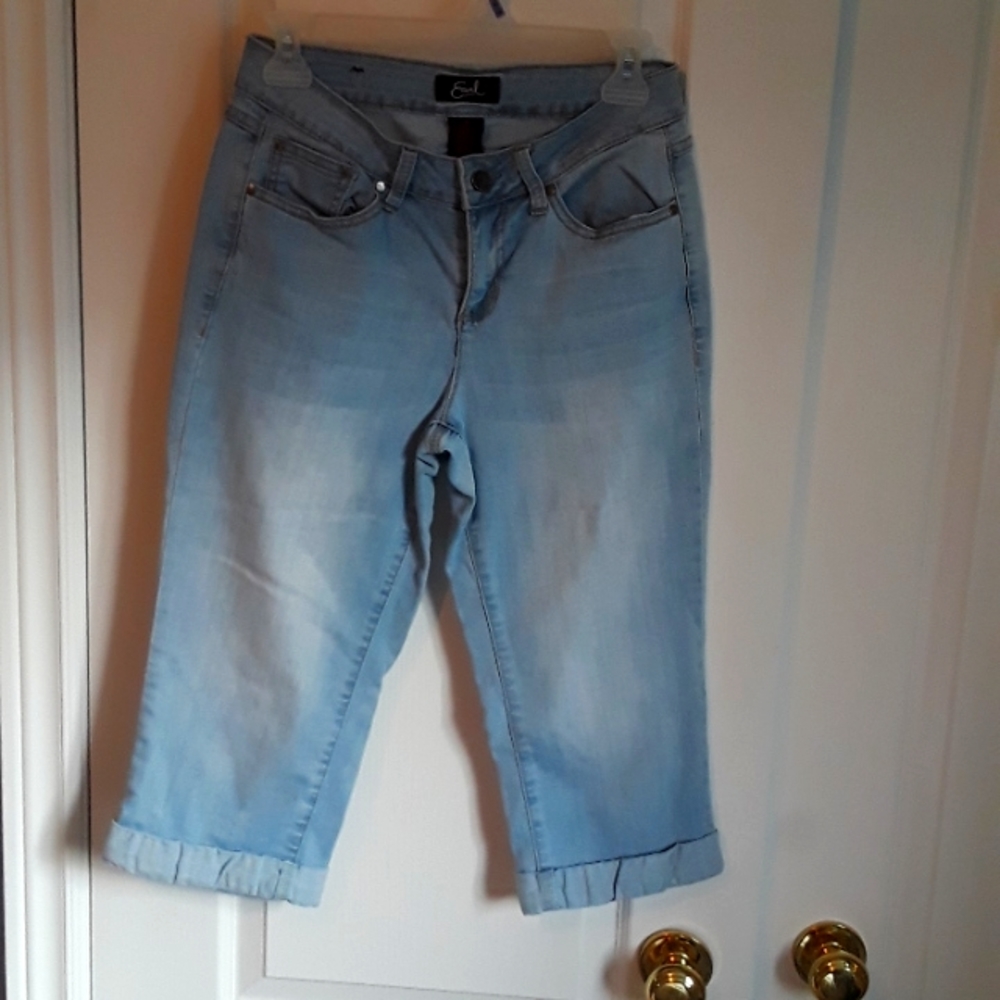 💕CUTE💕 Earl denim Capris